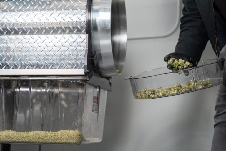 Trimming Equipment Banner - Paralab Green distributes Trimming equipment in Europe, Latin America, Middle East, Asia