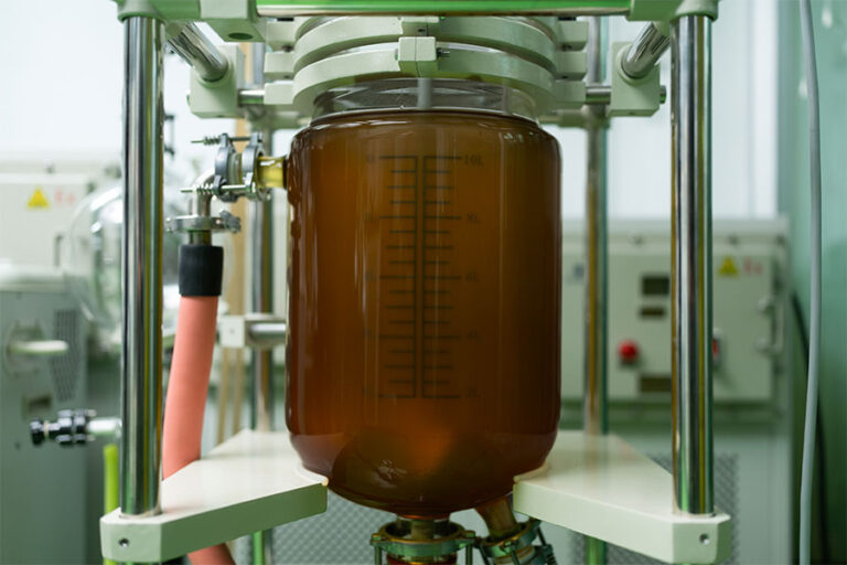 Decarboxylation process equipment with bulk oil